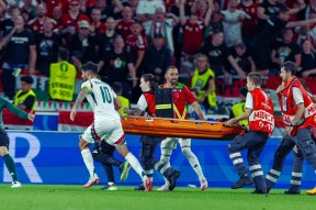 开云体育下载-足总杯第四轮90分钟战平